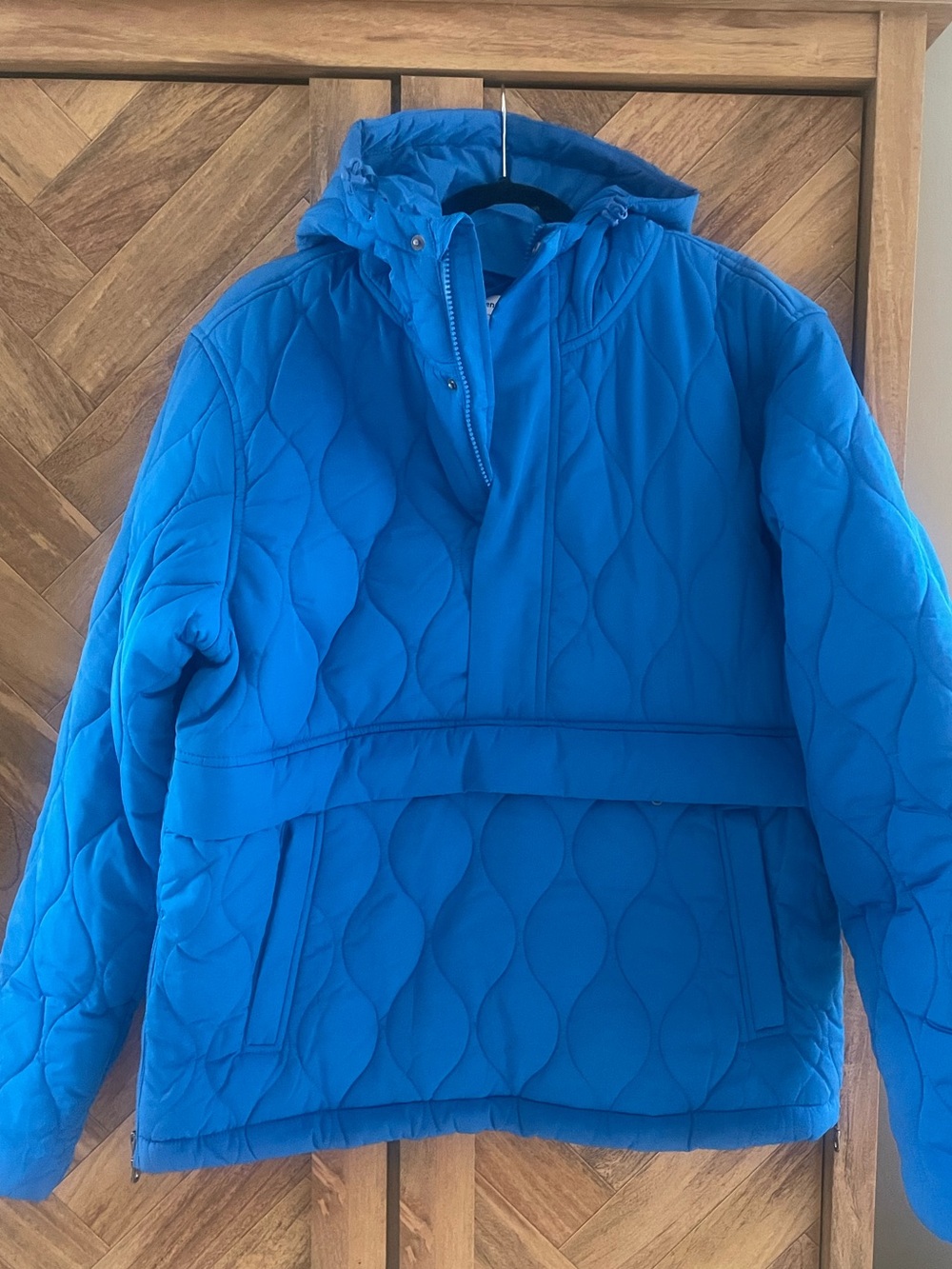 Amazon Essentials Bright Blue Quilted Puffer Jacket with Hood